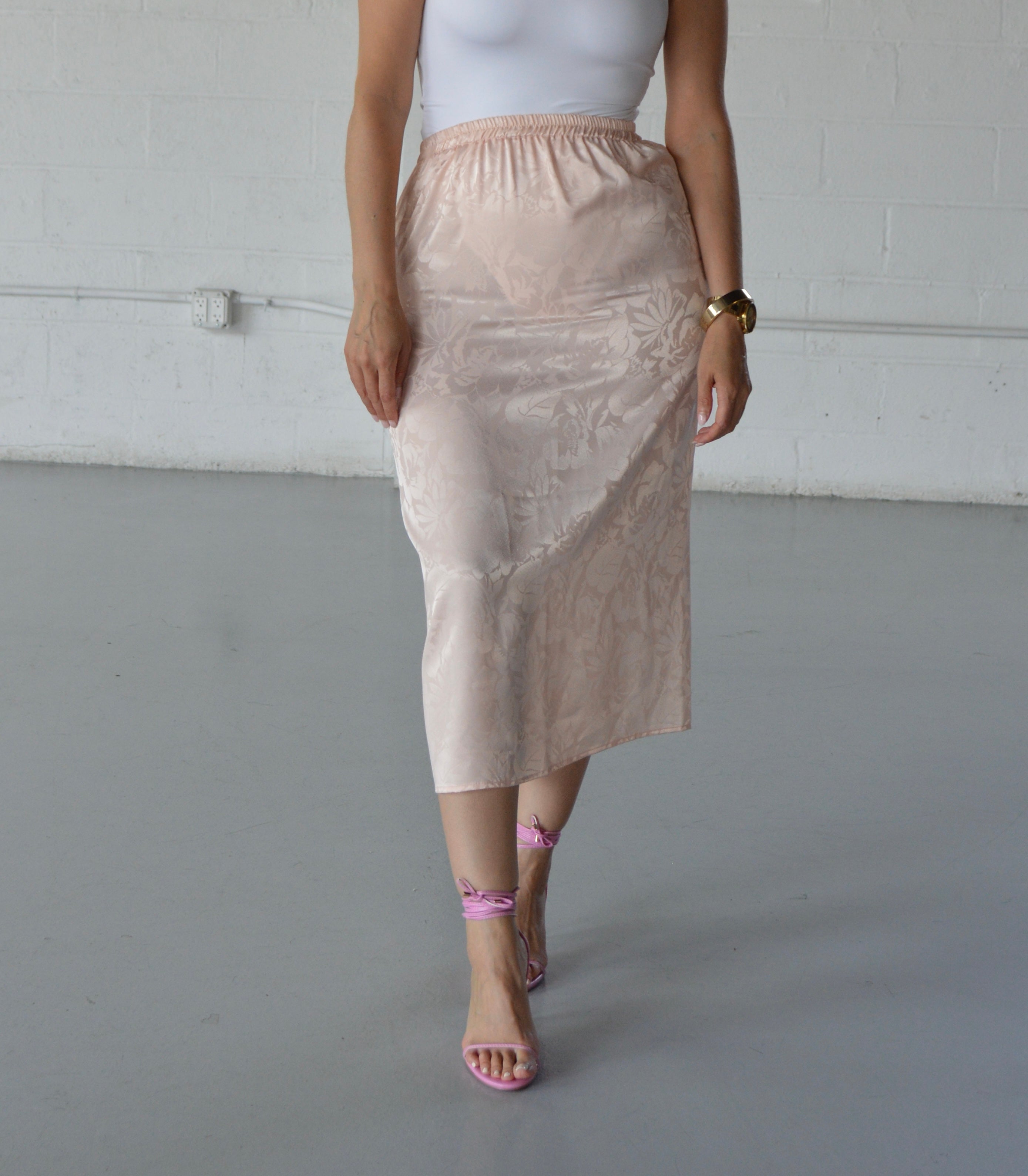 VINTAGE PINK JACQUARD FLORAL PRINT PENCIL SKIRT - SIZE S/M