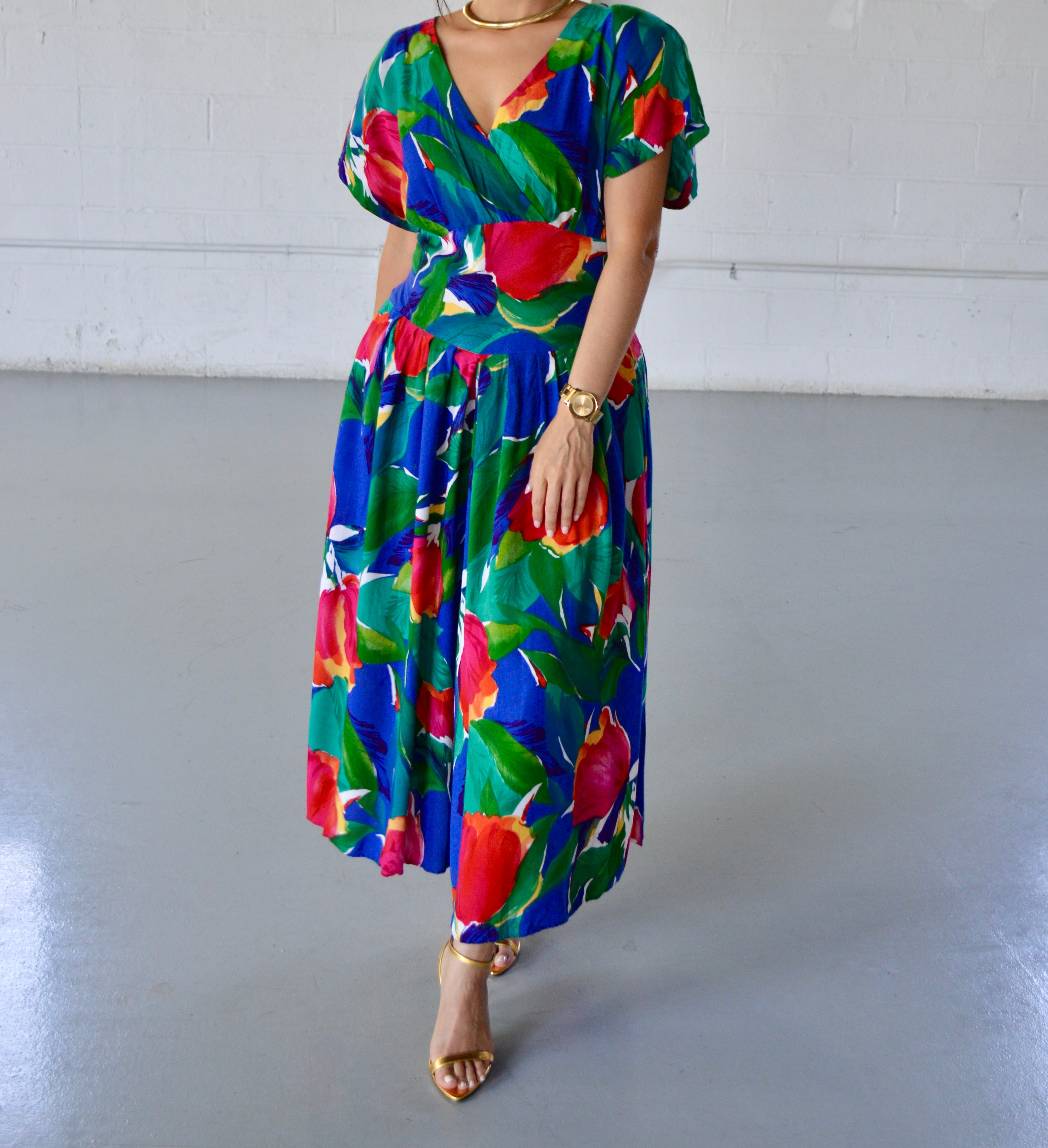 VINTAGE BOLD FLORAL PRINT CAP SLEEVE DRESS - SIZE M