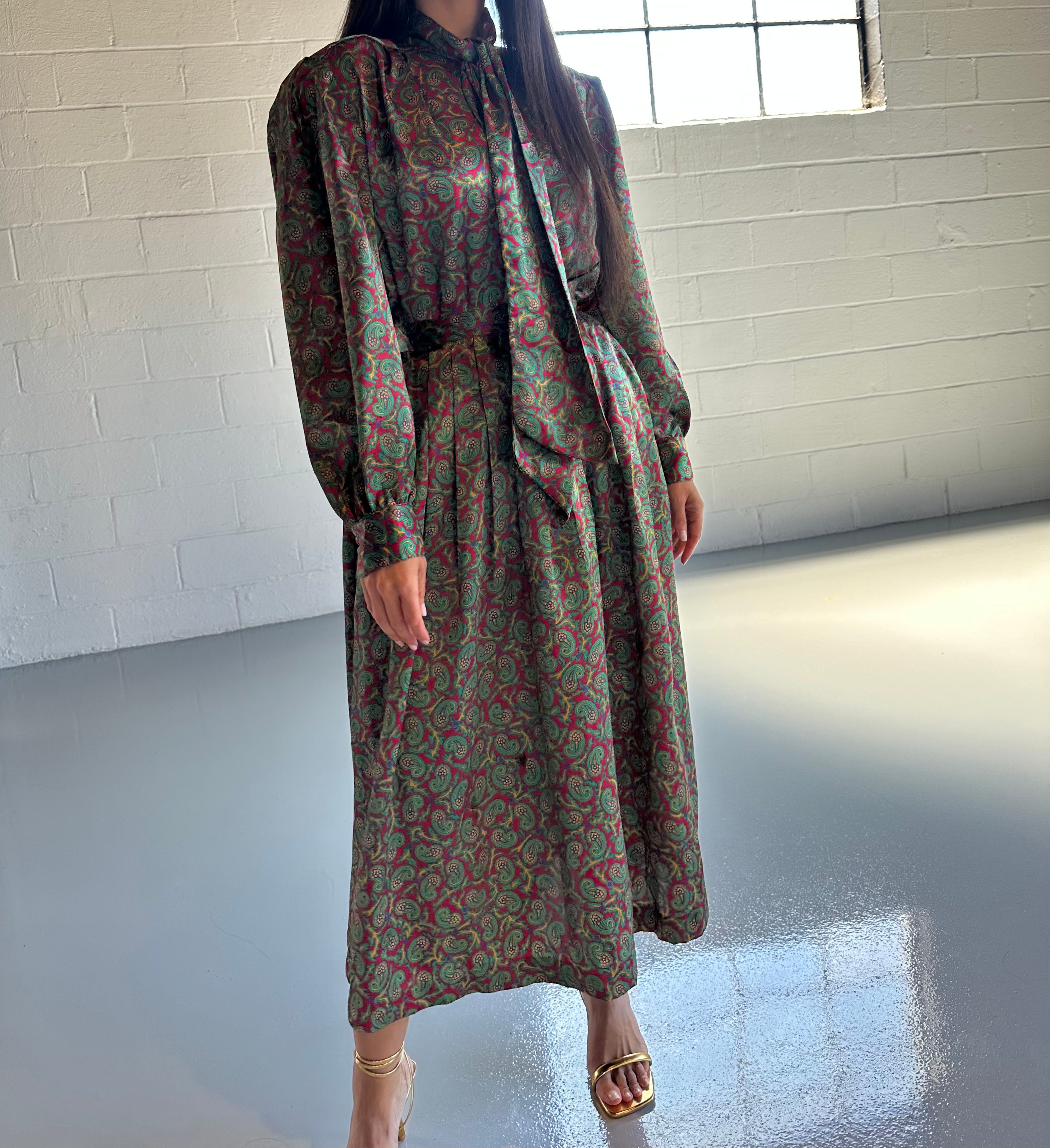 OSCAR DE LA RENTA TEAL AND RED PAISLEY PRINTED TWO PIECE SKIRT SET - SIZE S