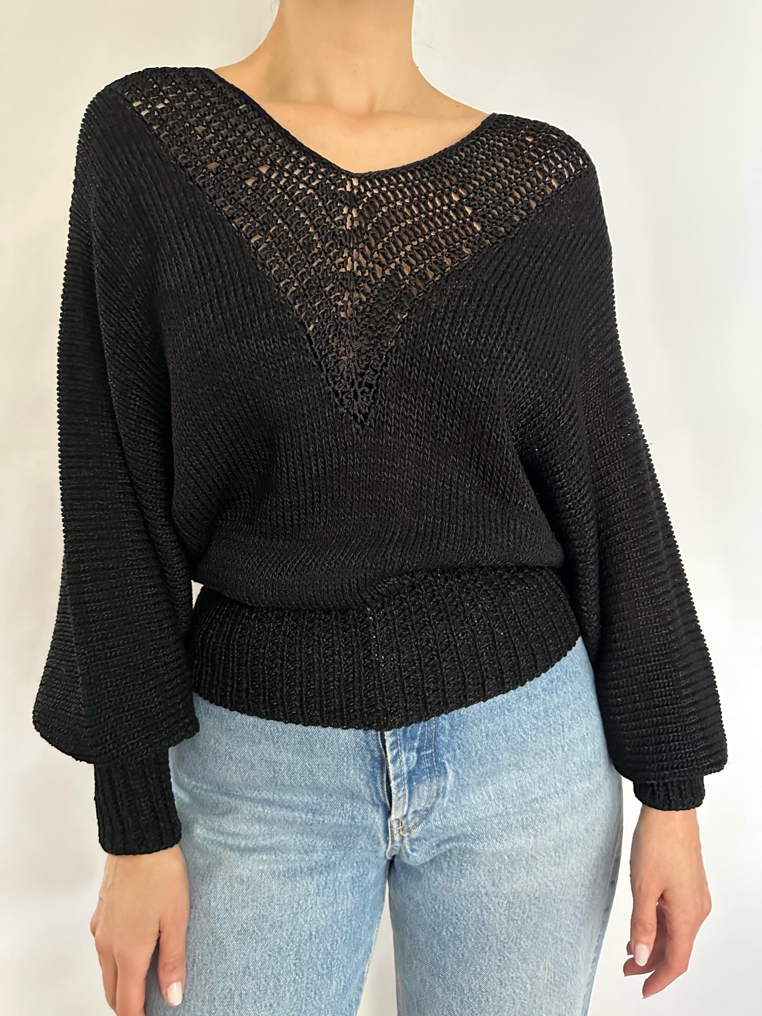 BLACK V-NECK PUFF SLEEVE KNIT SWEATER - SIZE S