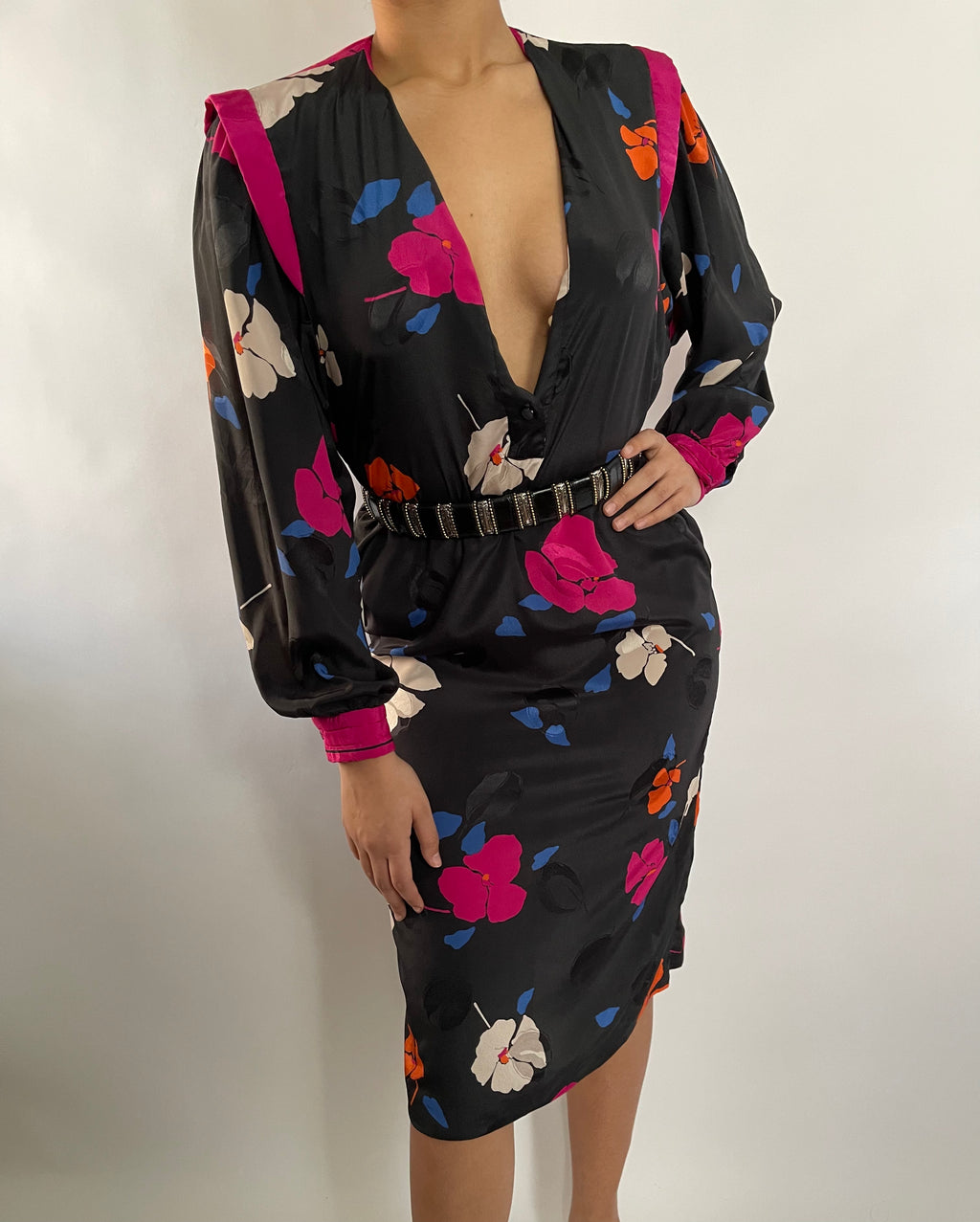 VINTAGE BLACK FLORAL  PRINTED LONG SLEEVE MIDI COCKTAIL DRESS - SIZE S