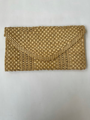 BEIGE WICKER ENVELOP CLUTCH PURSE