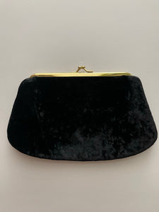 BLACK VELVET COIN CLUTCH