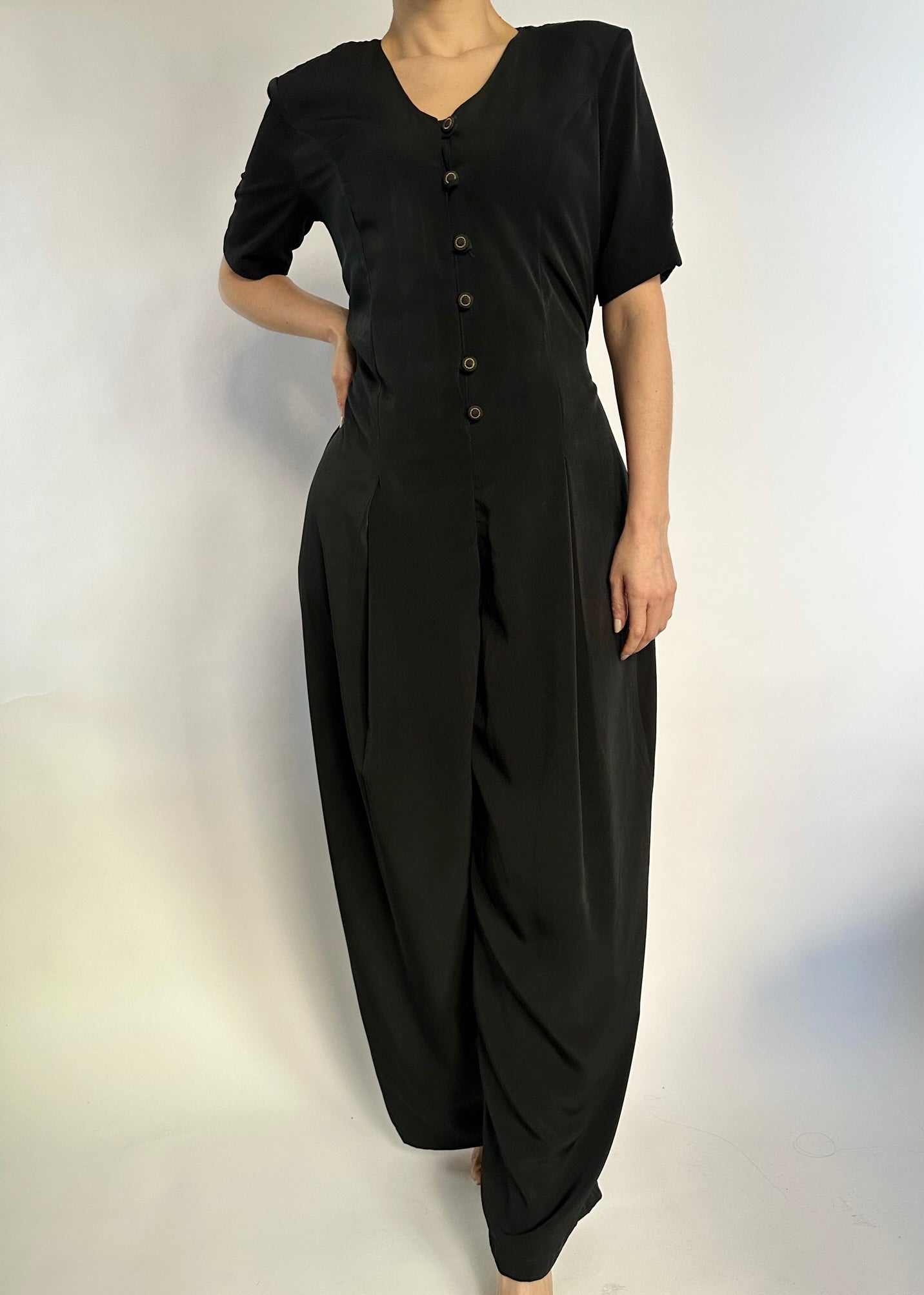 VINTAGE SHORT SLEEVE BUTTON FRONT WIDE LEG JUMPSUIT - SIZE S/M