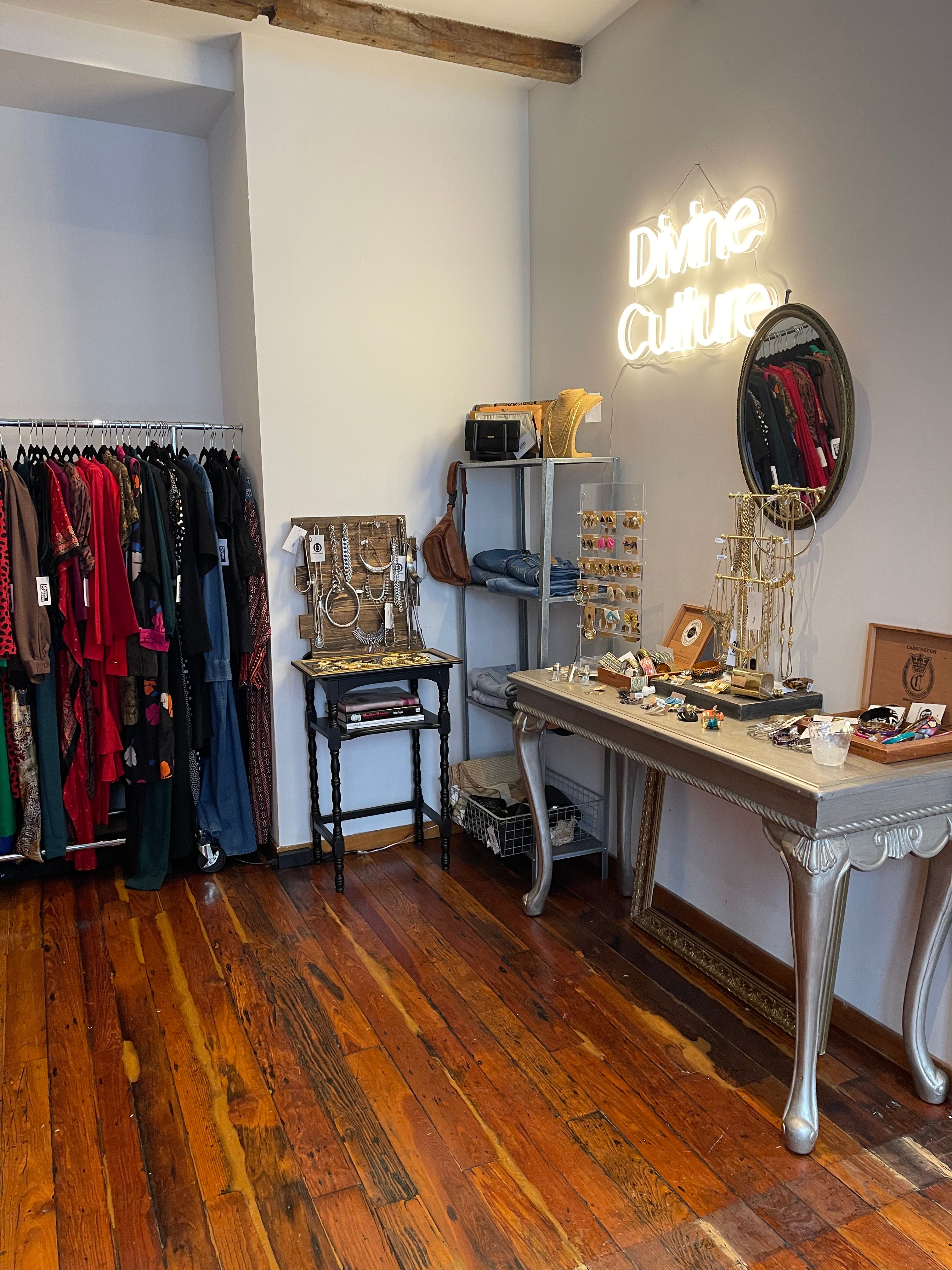 FREE PRIVATE SHOPPING / STYLING EXPERIENCE, NYC or VIRTUAL