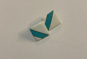 VINTAGE WHITE SQUARE EARRINGS