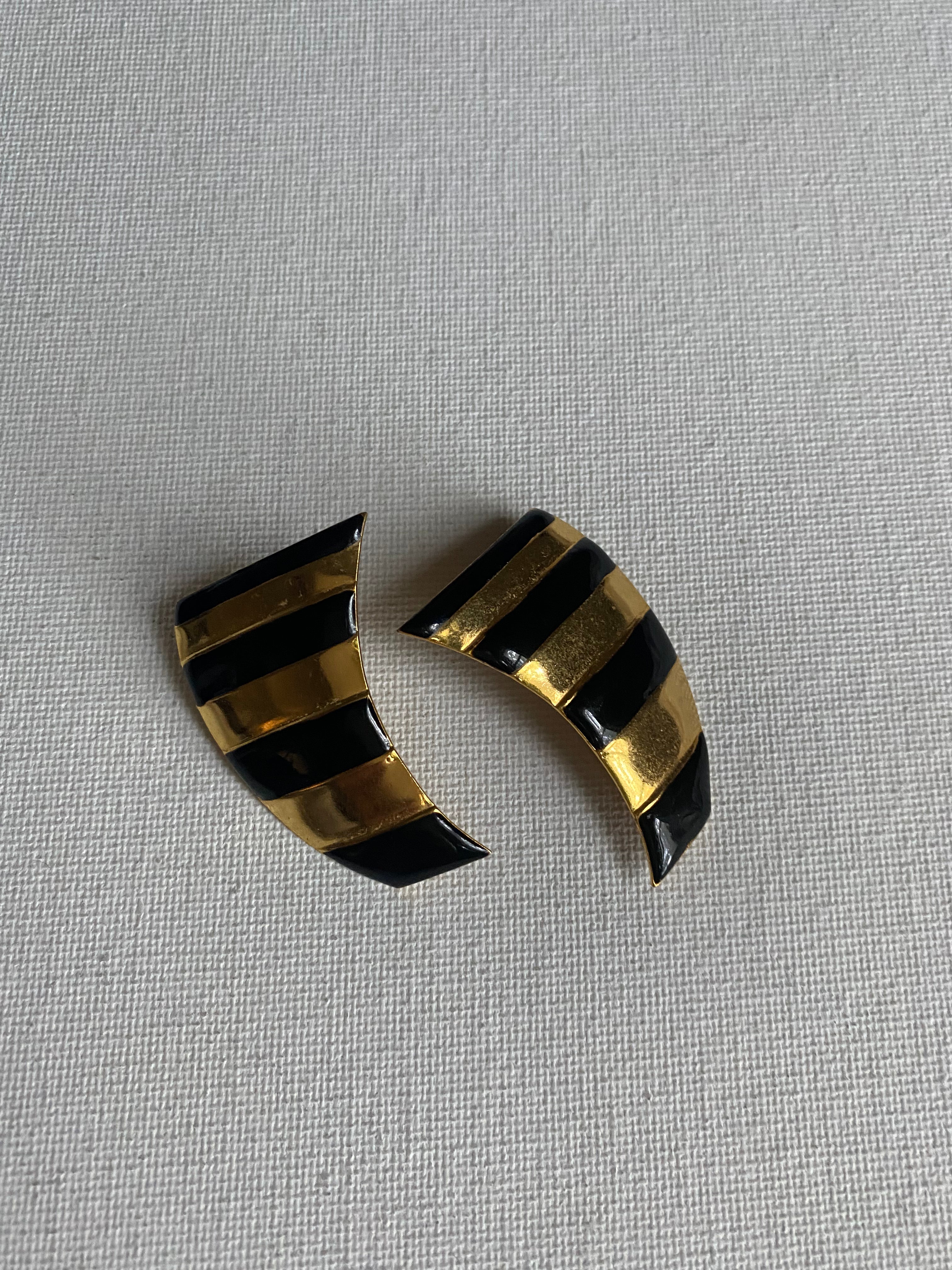 BLACK AND GOLD STRIPE EARRINGS