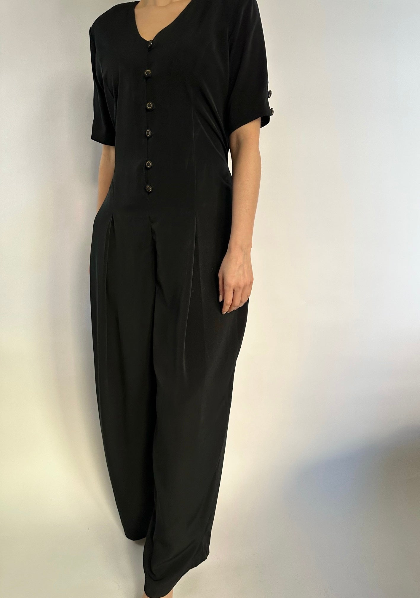VINTAGE SHORT SLEEVE BUTTON FRONT WIDE LEG JUMPSUIT - SIZE S/M