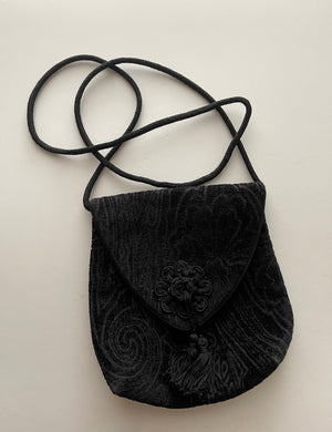 VINTAGE BLACK VELVET DETAIL CROSSBODY BAG